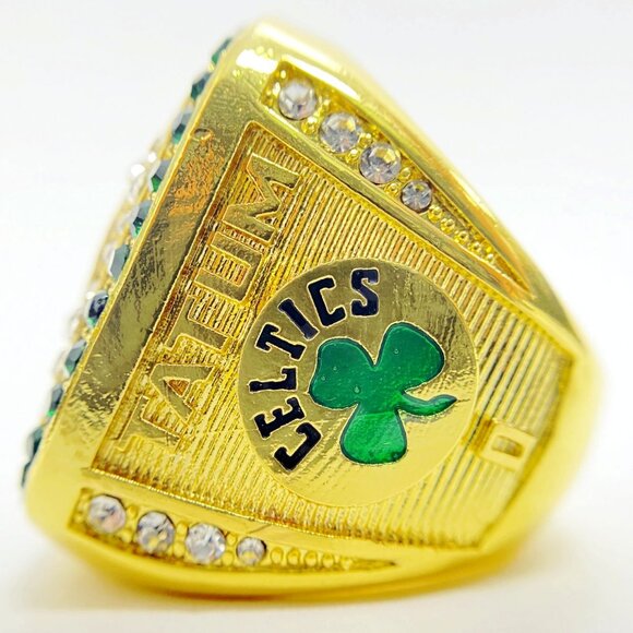 Boston Celtics Championship Ring... Fast shipped from USA - Picture 2 of 6